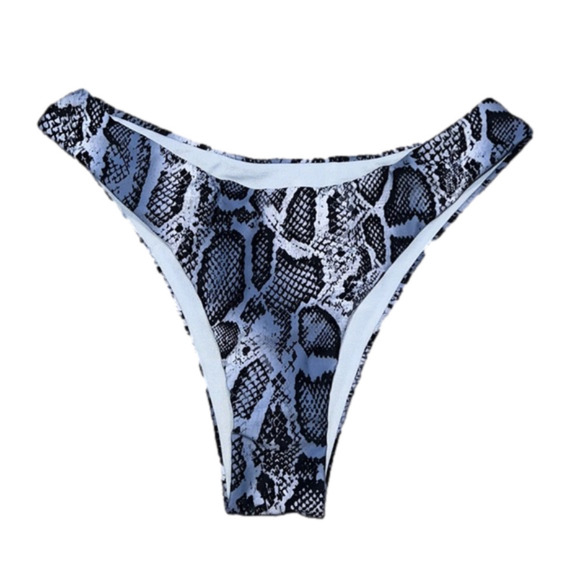 Nwot cute cheeky plain blue snake print bikini bottoms never been worn before - Picture 1 of 2